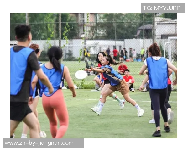 飞盘运动装备选购指南专业服装推荐与搭配技巧分享